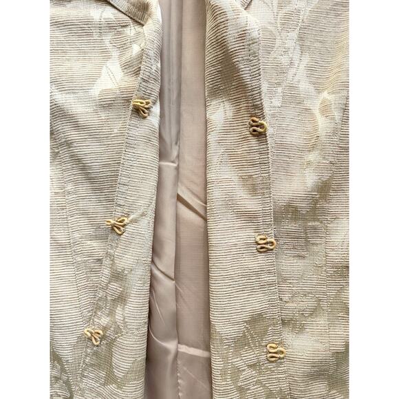 JACKET/BLAZER-CHICO'S-Cream-Brocade Style Material-Short Length-Chico's Size 1/S - Picture 7 of 16